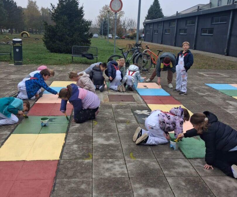 Maknimo klince od malih ekrana